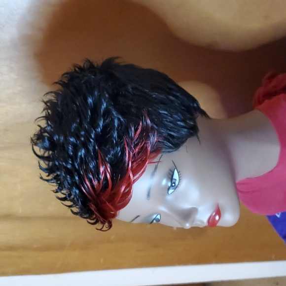 Short Black / Red Spiky Wig - Picture 2 of 5